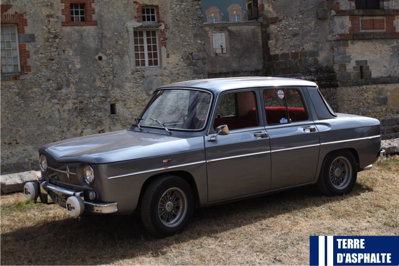 indemodable renault 8
